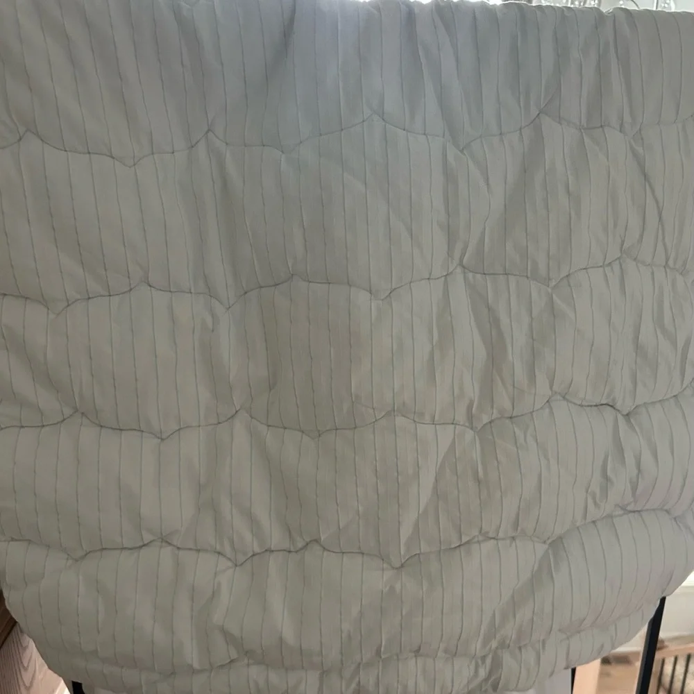Pottery Barn Teen Stay Chill Mattress Pad Dorm bedding